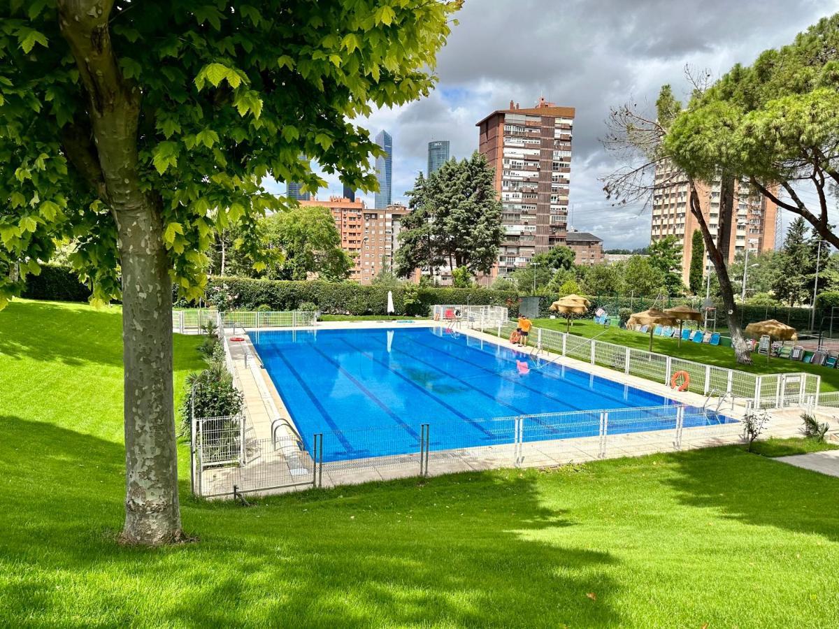 Ferienwohnung Apartamento De Diseno En Arturo Soria Madrid Exterior foto